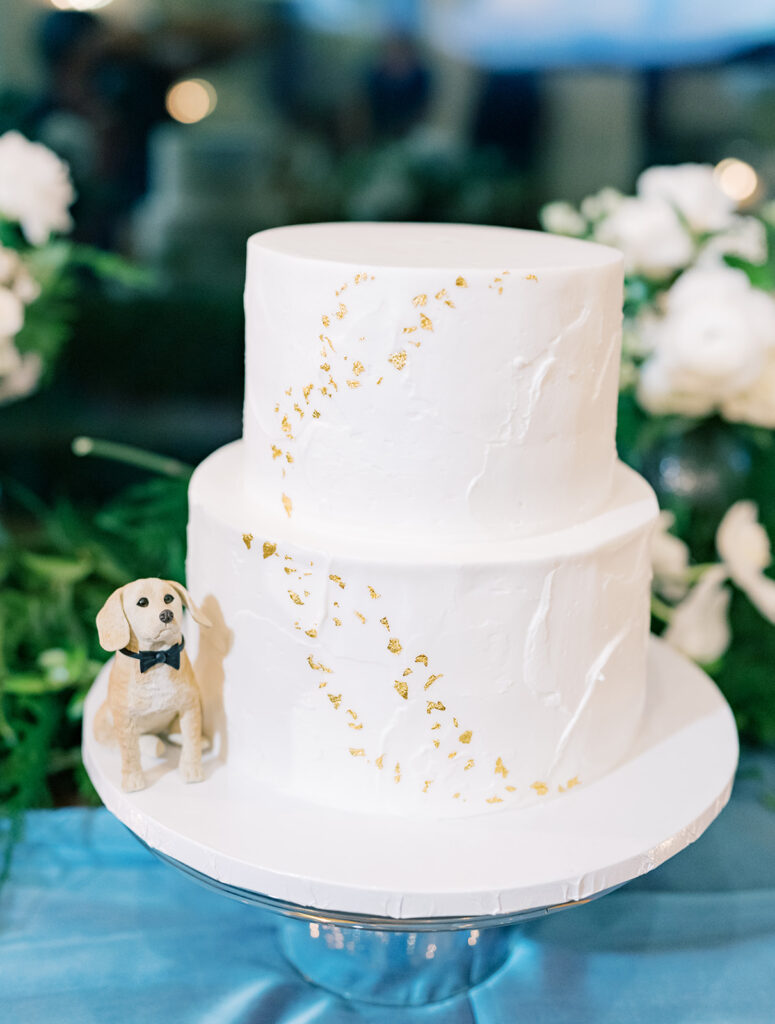 wedding cake with dog