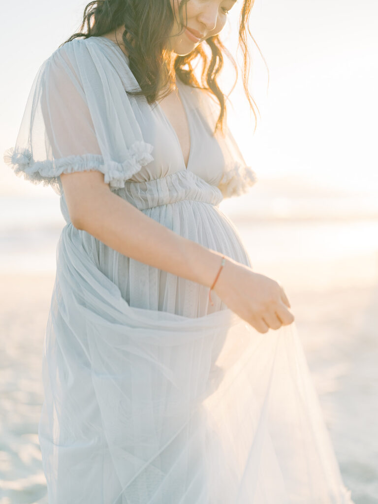 Flowy dress for maternity shoot